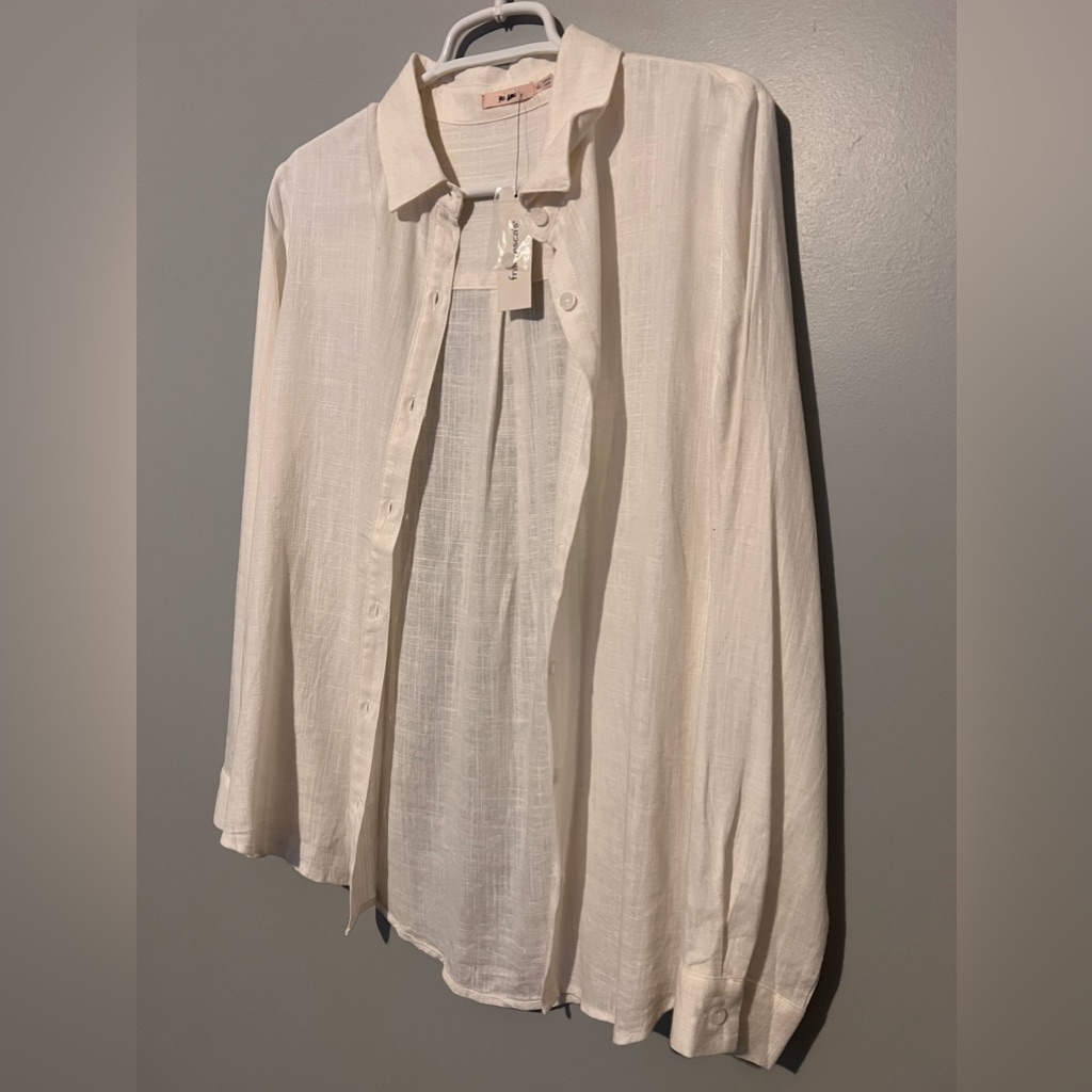 Francesca’s Button Up